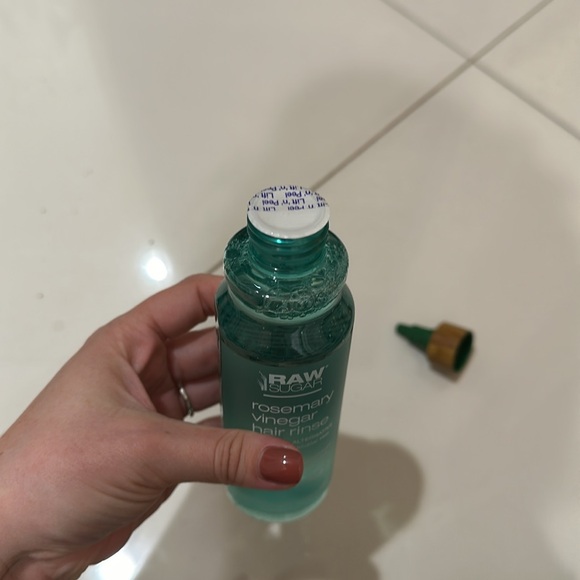 NEW Raw Sugar Rosemary Vinegar Hair Rinse - Picture 3 of 3